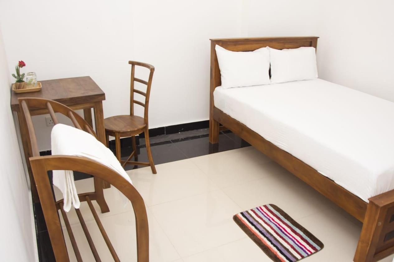 Sanmi Airport Resort Katunayake Exterior photo